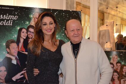 Anna Tatangelo hot, il bikini nel backstage di "Un Natale al Sud" 58