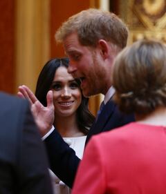 Meghan Markle elegante tra i futuri leader 4