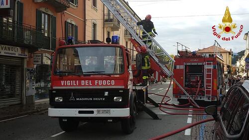 Varese, paura in uno stabile: in fumo il tetto 2