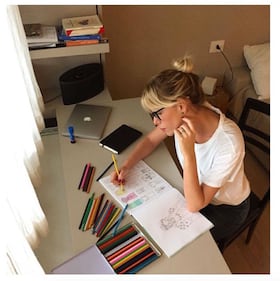 Alessia Marcuzzi favolosa con uno spacco inguinale 17