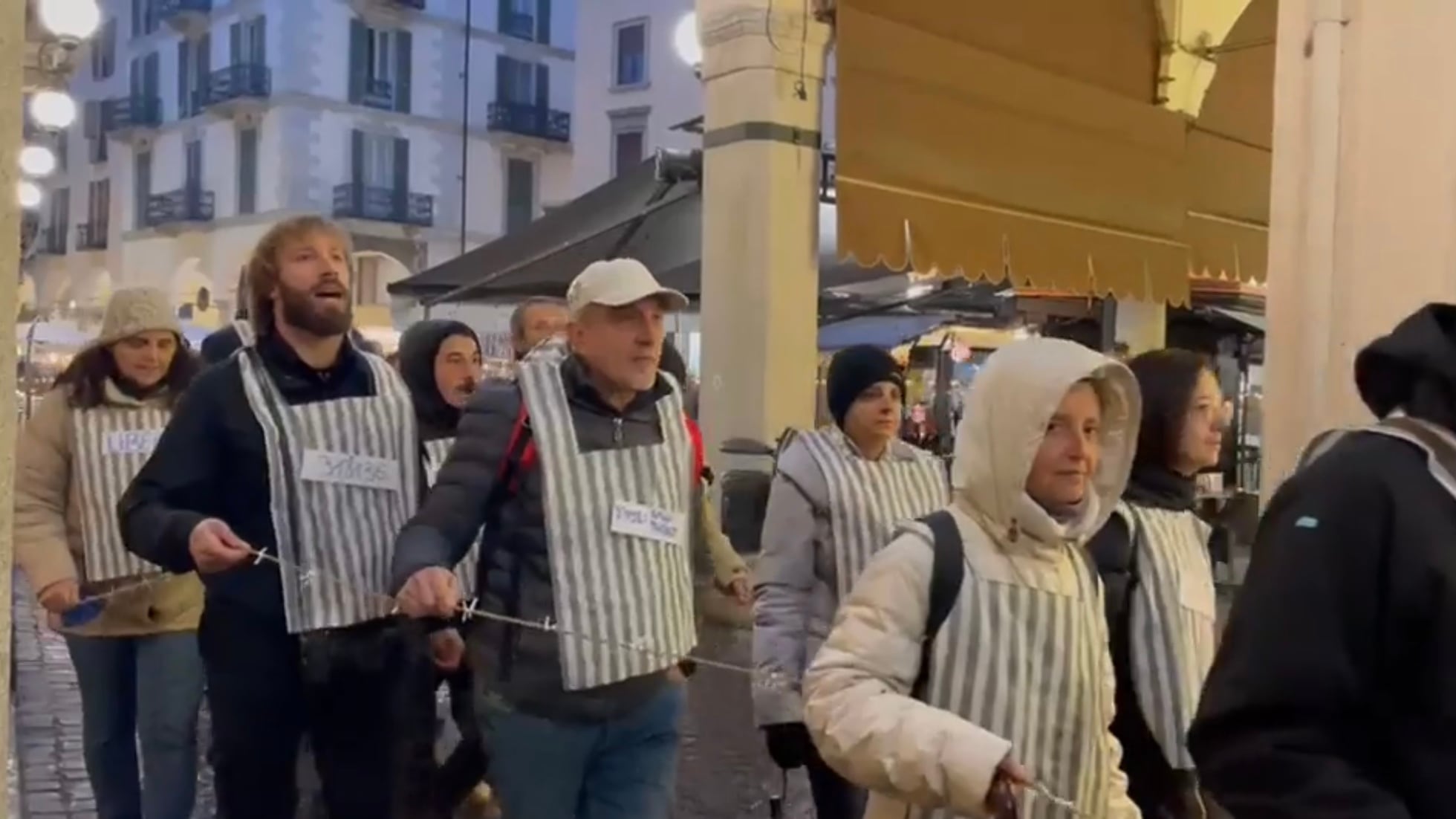 Reintegrata l'infermiera vestita da deportata delle manifestazioni no vax