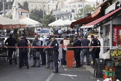Due persone accoltellate a Gerusalemme 4