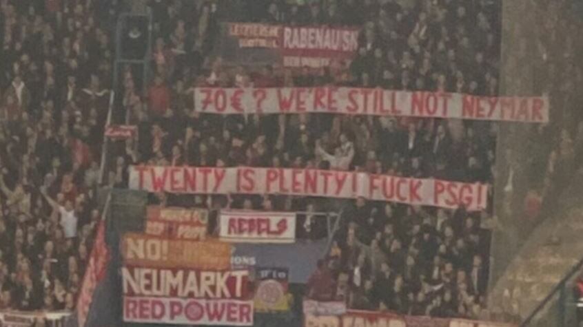 "Non siamo Neymar", la protesta dei tifosi del Bayern per il caro biglietti