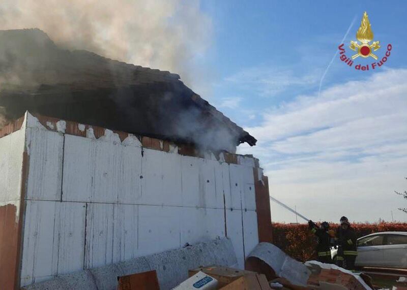 Prima l'incendio, poi l'esplosione. Tragedia nel Padovano, muore una mamma: le immagini 2