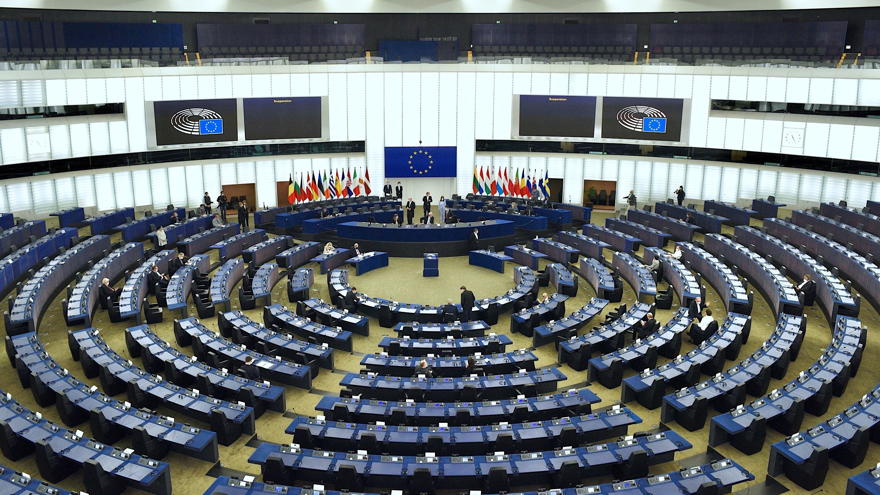 Il Parlamento Ue vota la risoluzione Ucraina: via le restrizioni all'uso delle armi in territorio russo