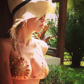 Cecilia Capriotti: bikini esplosivo su Instagram 20