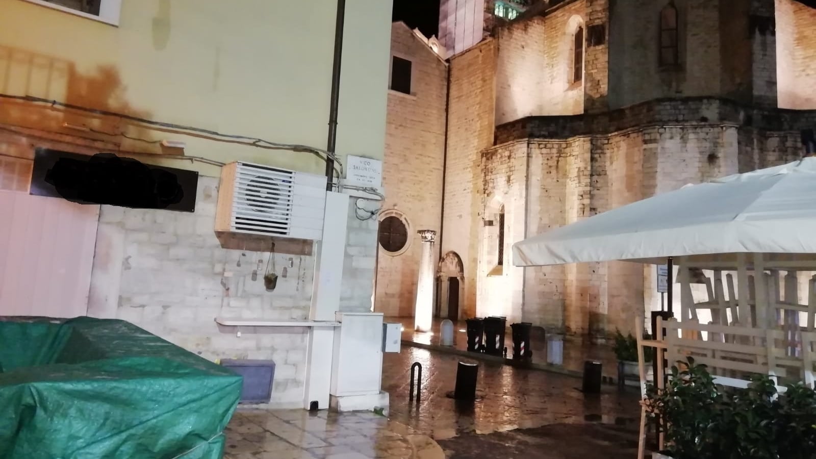 Barletta, poliziotto aggredito in una rissa: arrestati due fratelli
