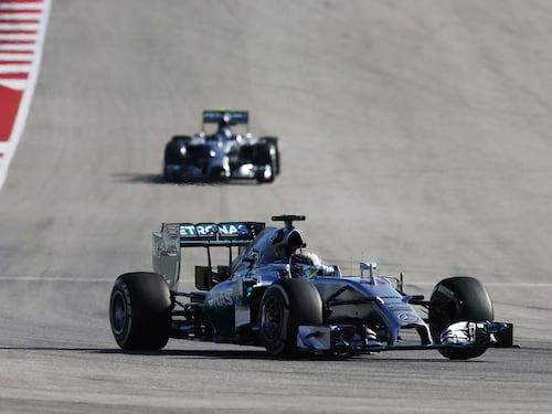 Gp Russia: Rosberg in pole, quarto Vettel
