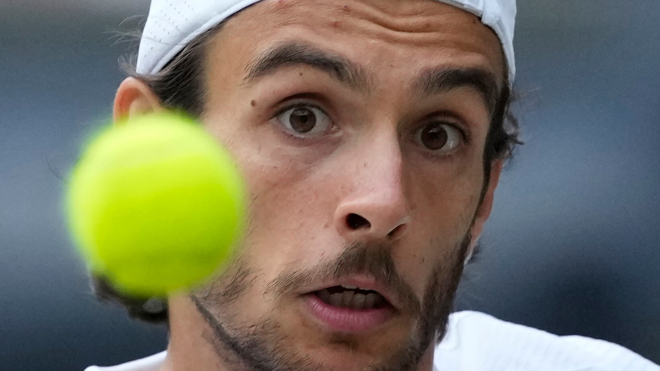 Musetti zittisce i francesi, passa Vavassori. Male le azzurre. Nadal batte i guai e sfida Djokovic