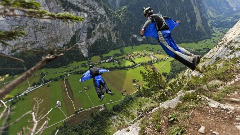 Si lancia dal Piz da Lech, morto base jumper bresciano