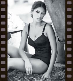 Cristina Buccino sexy pescatrice 4