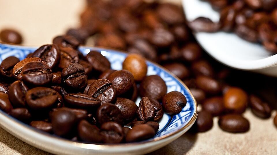 Caffè: così aiuta a preservare la bellezza