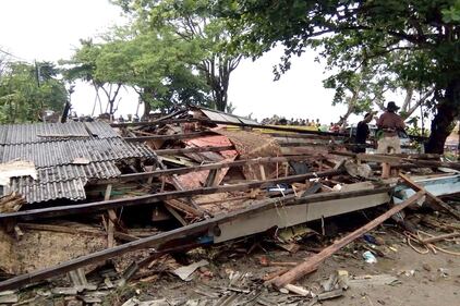 L'Indonesia devastata dalla furia dello tsunami 4
