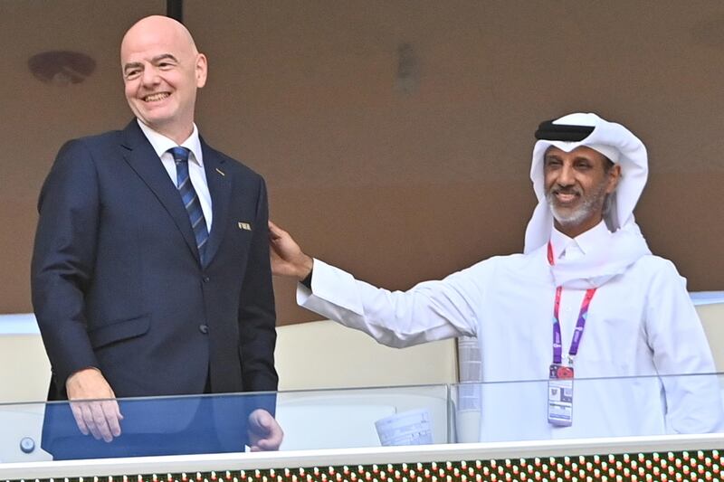 Il presidente Fifa Gianni Infantino in tribuna per Qatar-Senegal