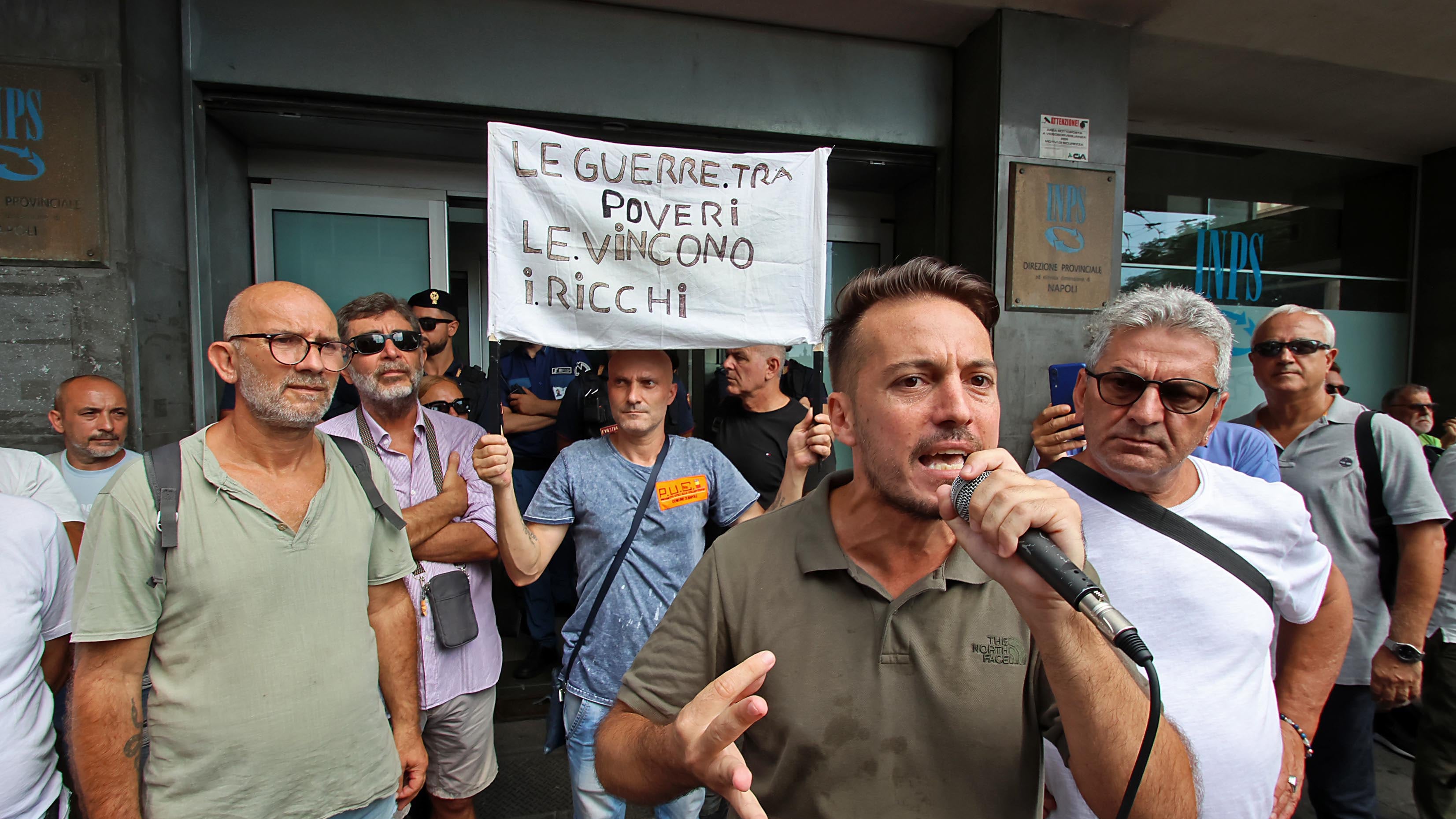 L'assistenzialismo condanna il Sud: l'assegno non serve