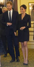 Meghan Markle e il Principe Harry a teatro 10