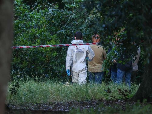 Roma, neonata trovata morta a Villa Pamphili. Vicino rinvenuto il corpo di una donna in un sacco