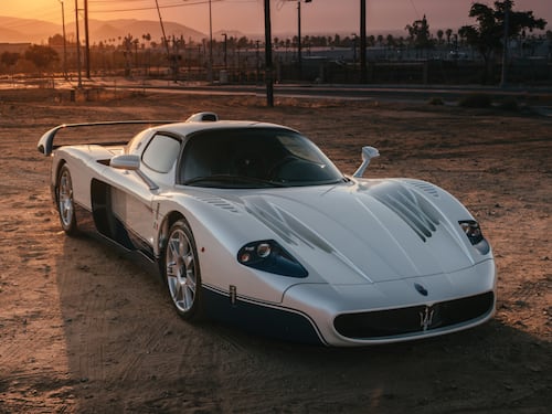 Maserati MC12, la hypercar del Tridente che sfida la Ferrari Enzo