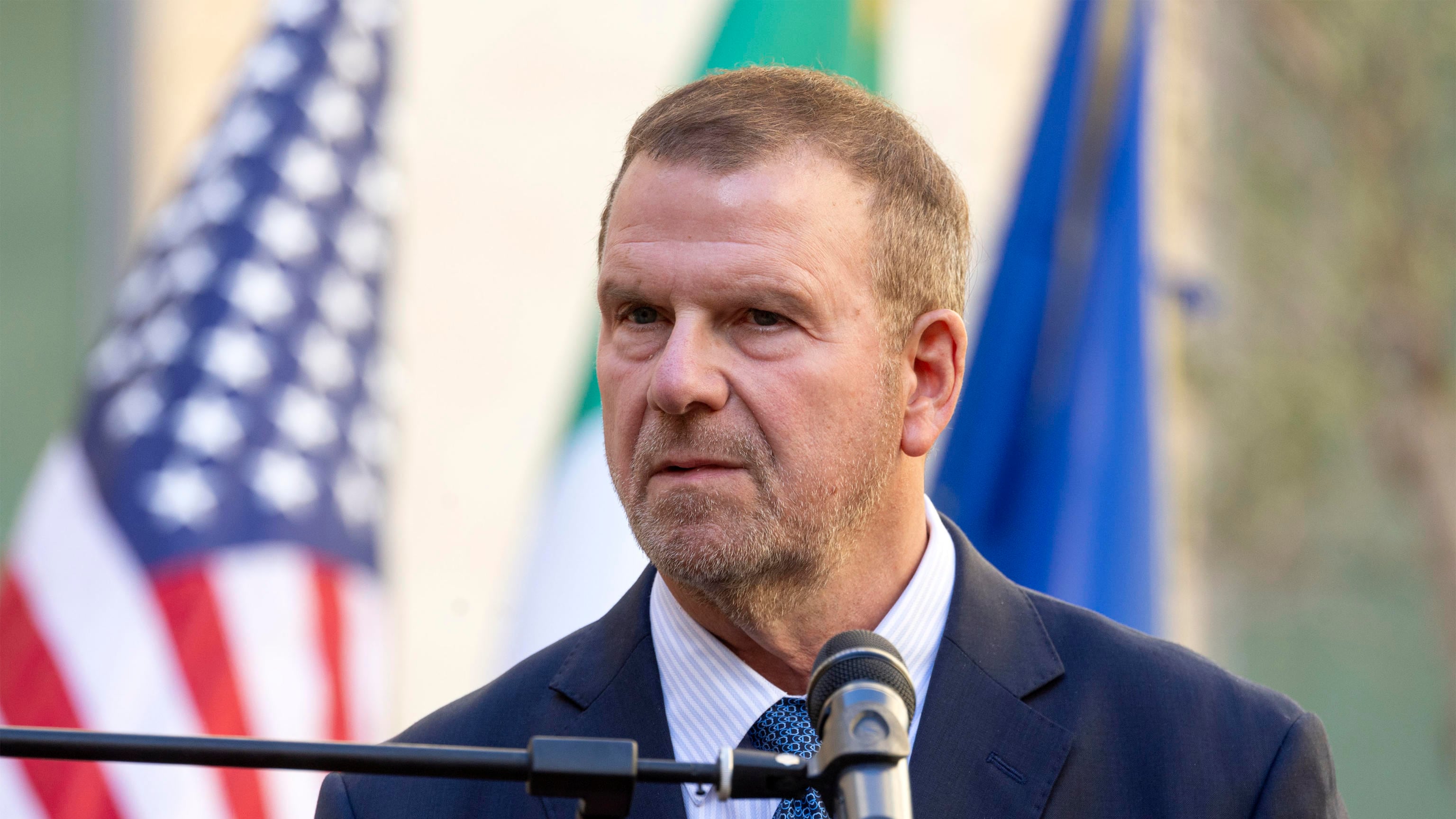 L'ambasciatore Usa in Italia: "Meloni? Ha fatto un lavoro eccellente. Il Paese è leader mondiale grazie a lei"
