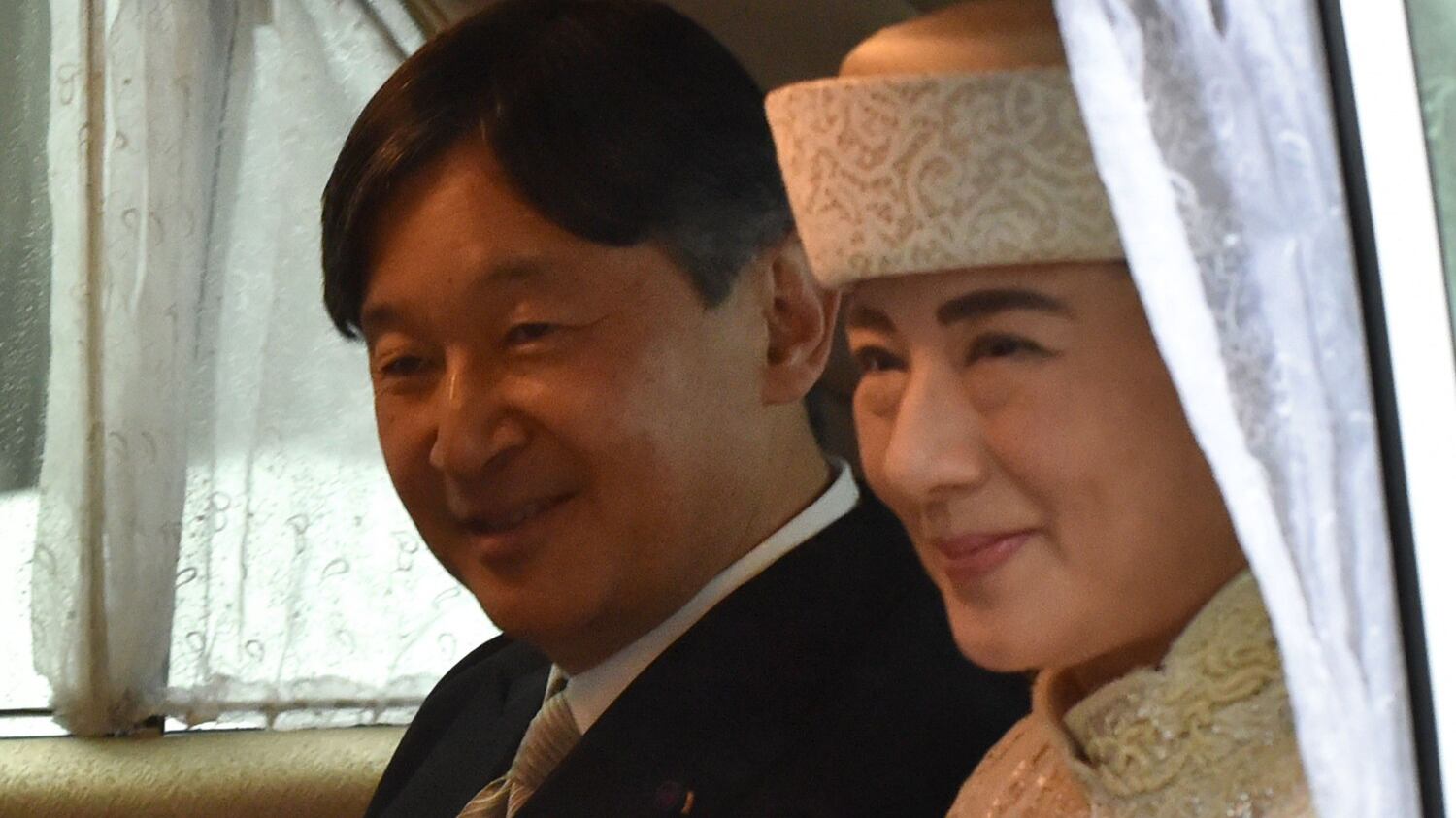 Giappone, è Naruhito il nuovo imperatore: "Sono pronto alla responsabilità"