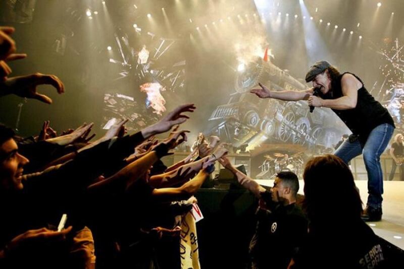 AC/DC, seriamente a rischio l'udito di Brian Johnson: foto 10