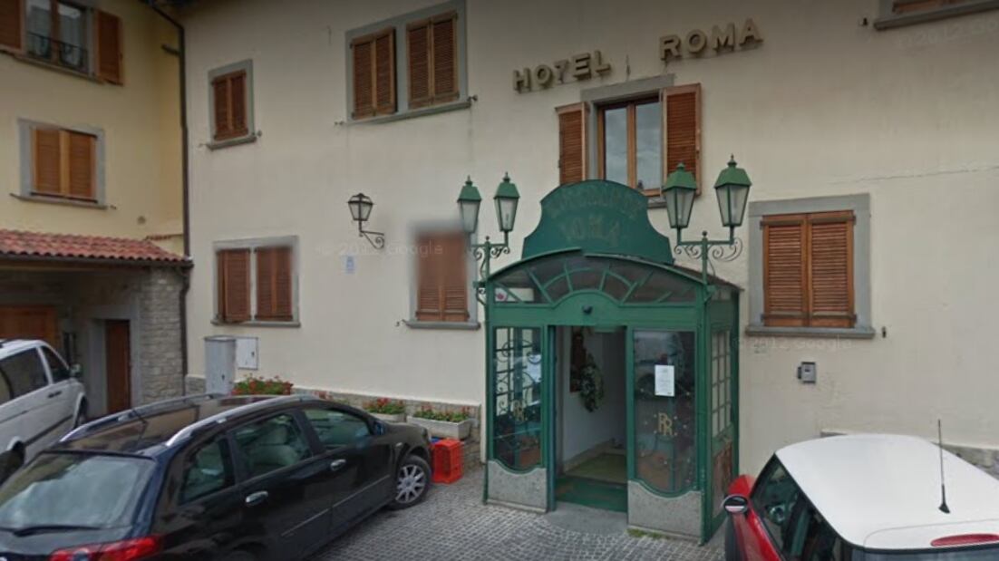 Crollato l'hotel Roma, santuario dell'Amatriciana