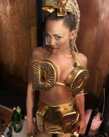Miley Cyrus sempre più sexy in tour 4
