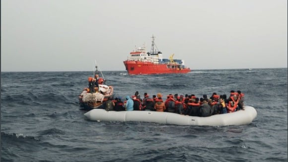 Malta dice "No" a Sea Eye4 e arriva la disponibilità del sindaco di Palermo