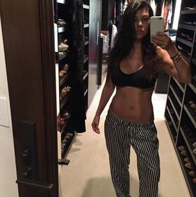 Kourtney Kardashian, un lato B da urlo 8