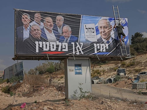 Israele al voto, Netanyahu rincorre nei sondaggi. Ma punta tutto su TikTok