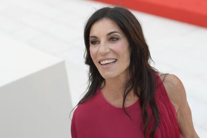 Paola Turci sexy alla Mostra del Cinema di Venezia 6