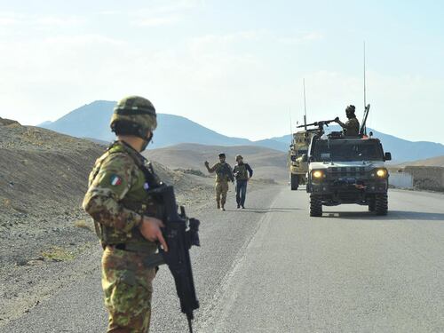 Allerta ad Herat anche tra gli italiani: possibili attacchi contro soldati stranieri