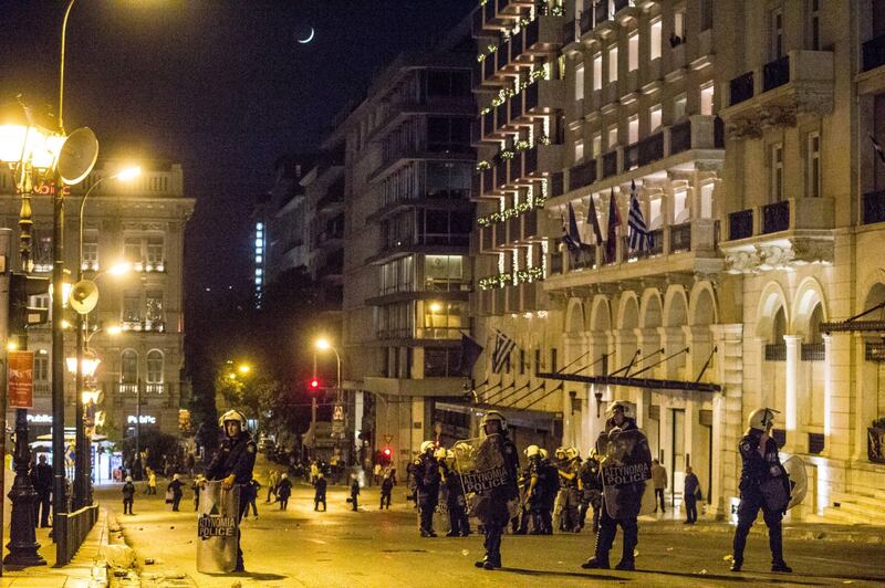 Grecia, scontri davanti al parlamento 2