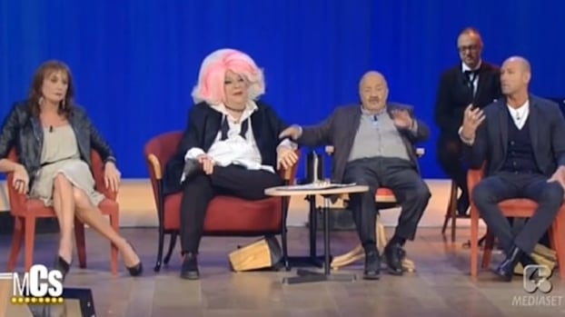 Vladimir Luxuria attacca Bettarini: "Hai chiesto scusa per il consenso popolare"