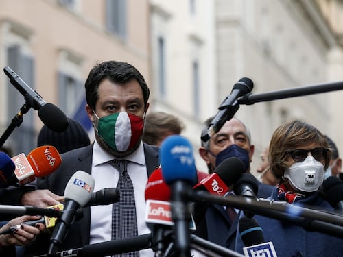 Il centrodestra vola ancora, débâcle del centrosinistra: giù Pd, renziani e M5s