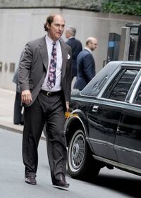 Matthew McConaughey calvo e con la pancetta: irriconoscibile per "Gold" 3