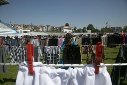 Kosovo, panni stesi per non dimenticare gli stupri in guerra 3