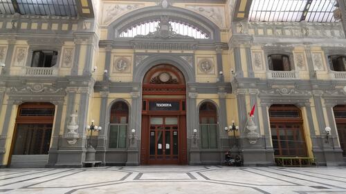 La desolazione della Galleria Principe di Napoli 3