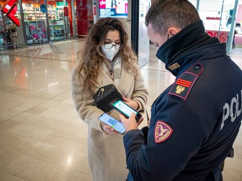 Verso la fine del Pass: "Stop dopo il 31 marzo". Il pressing sulla scuola