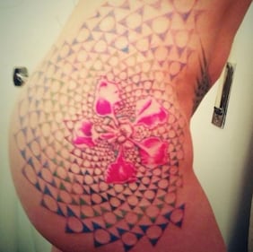 Asia Argento, nuovo tatoo senza veli 1