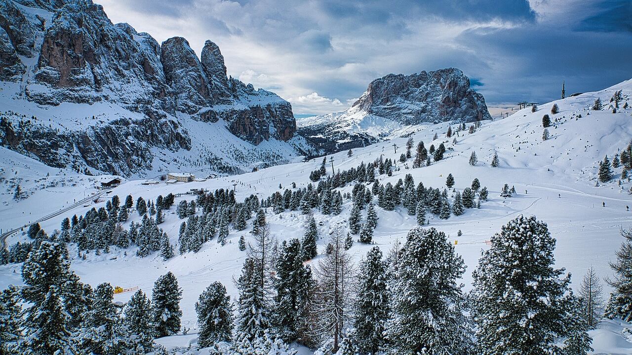 L’Atlantico non dà tregua: quanta pioggia cadrà e le previsioni per Milano-Cortina