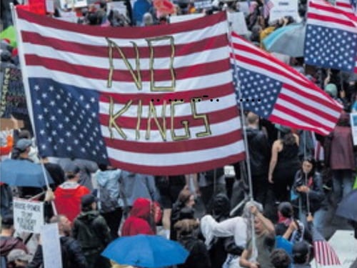 La rivolta geriatrica e la balla del "Trump re"