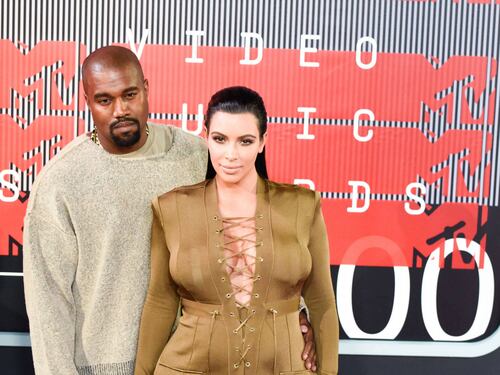 Kim Kardashian, pancione in mostra ai VMA