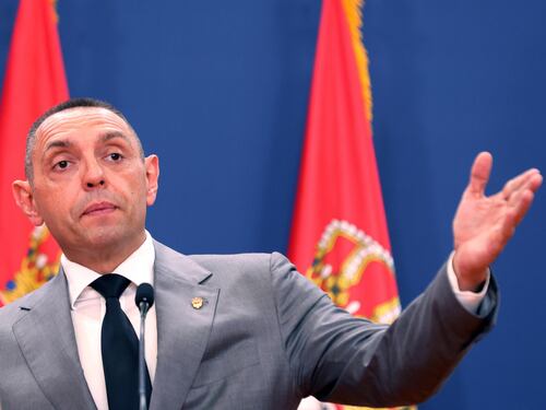 Gli Usa sanzionano il capo degli 007 serbi. "Facilita le attività tossiche della Russia"