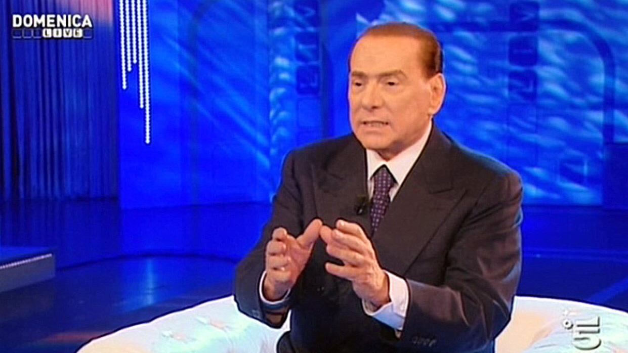 Il Cav in pressing su Monti: "Pronto a scendere in campo perché siamo come nel '94"