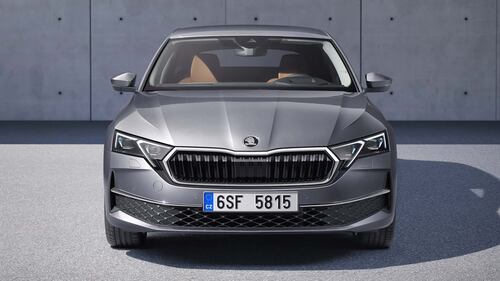 Skoda Octavia 2024, guarda tutte le foto 13
