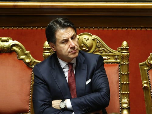 Le mani di Conte sui 5S? Giallo su una telefonata che sconfessa Di Maio