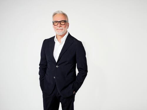 Porsche, Innocenti: "La classe politica partecipi con più forza per stimolare la mobilità elettrica"