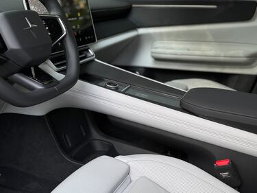 Polestar 4: guarda la gallery del nuovo crossover elettrico senza lunotto 15