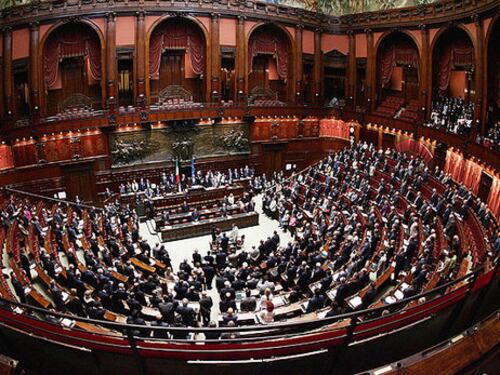 Nasce uno sportello psicologico per i politici rottamati
